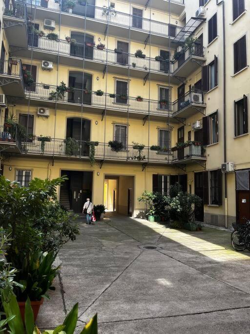 Appartamento Bayres Blue Milano Esterno foto